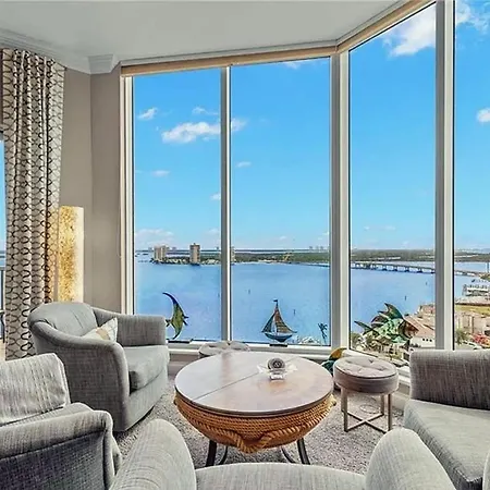 Three Bedrooms 4 Baths Penthouse
